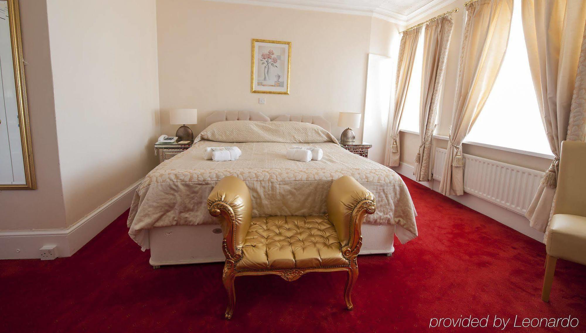 Albany Lions Hotel AEGON International Esterno foto